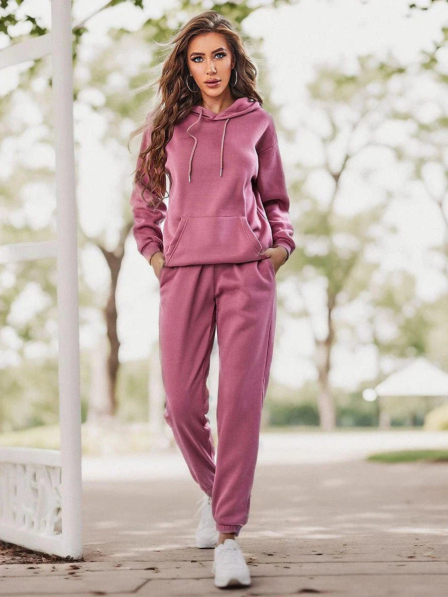 2-Piece Women's Tracksuit for Gym and Running - Breathable and Sweat-wicking