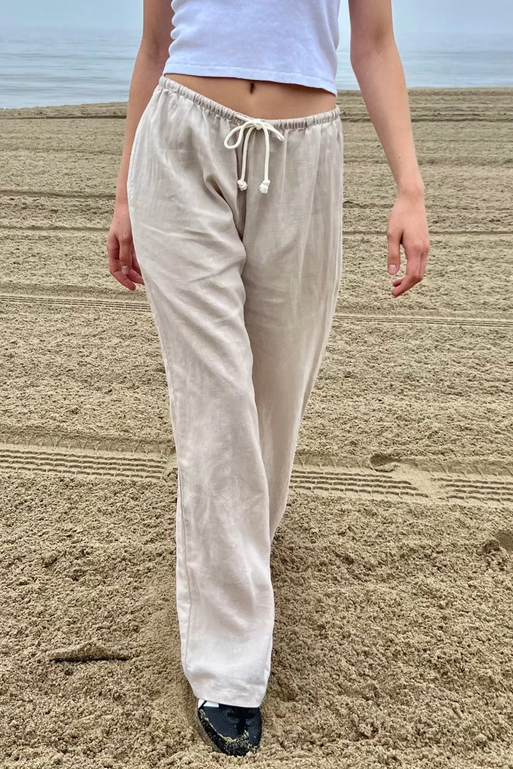 Anastasia Linen Pants - Shop now for trendy linen pants in stylish Anastasia design.