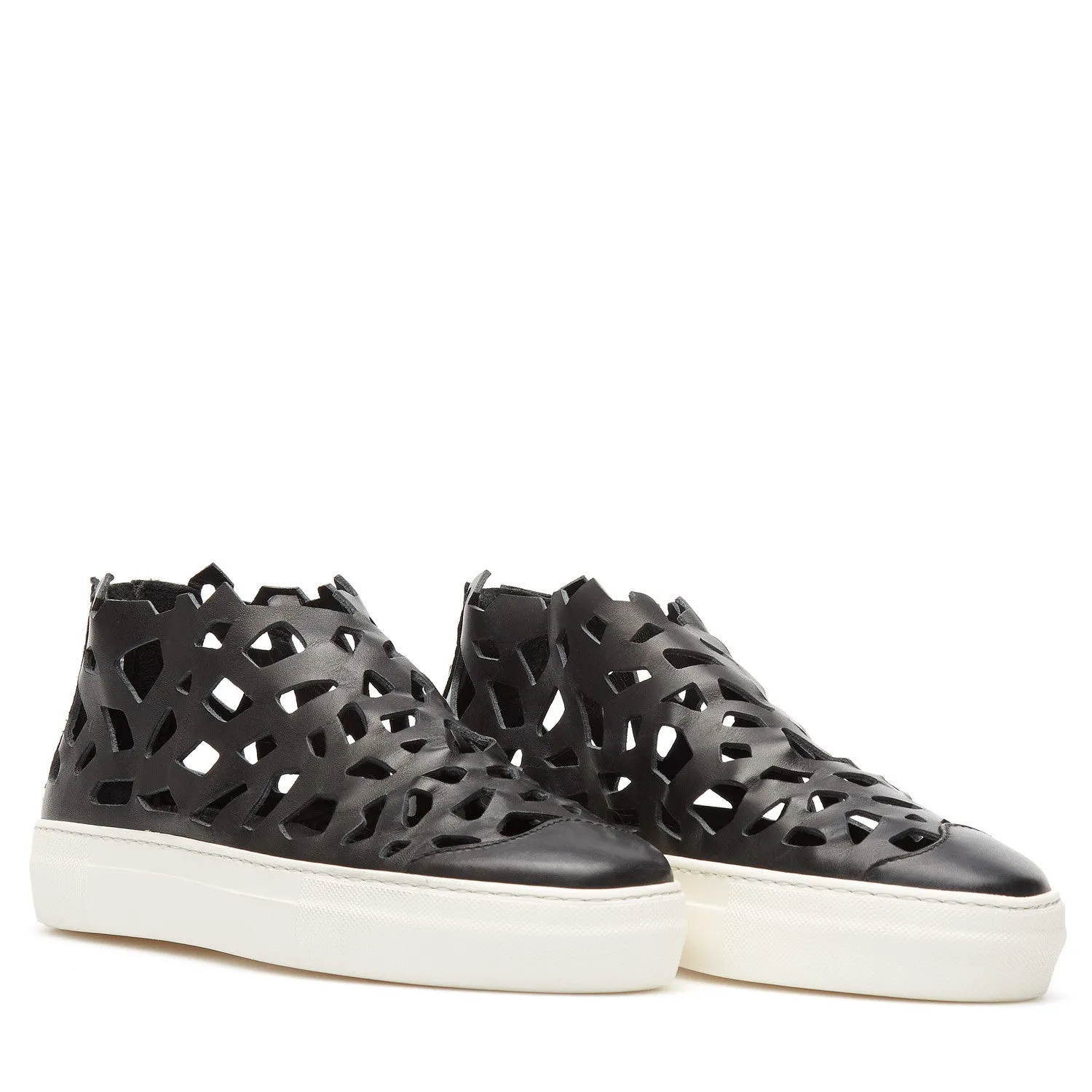 Black Round Matt Sneakers