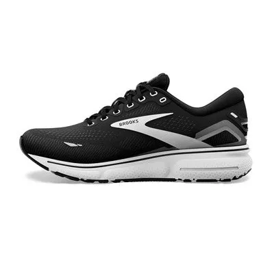 Brooks Ghost 15 shoe.