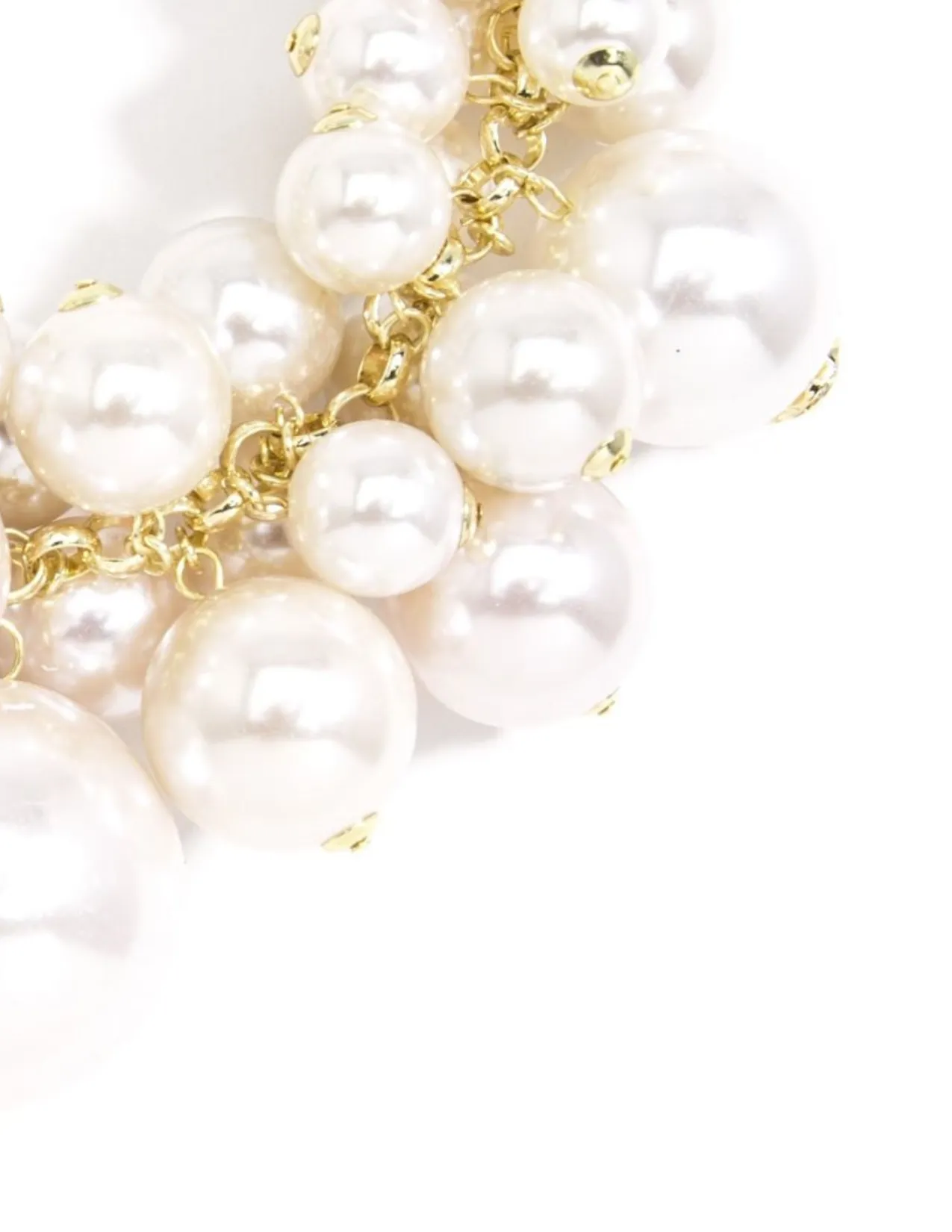  Collar Necklace with Multiple Pearls