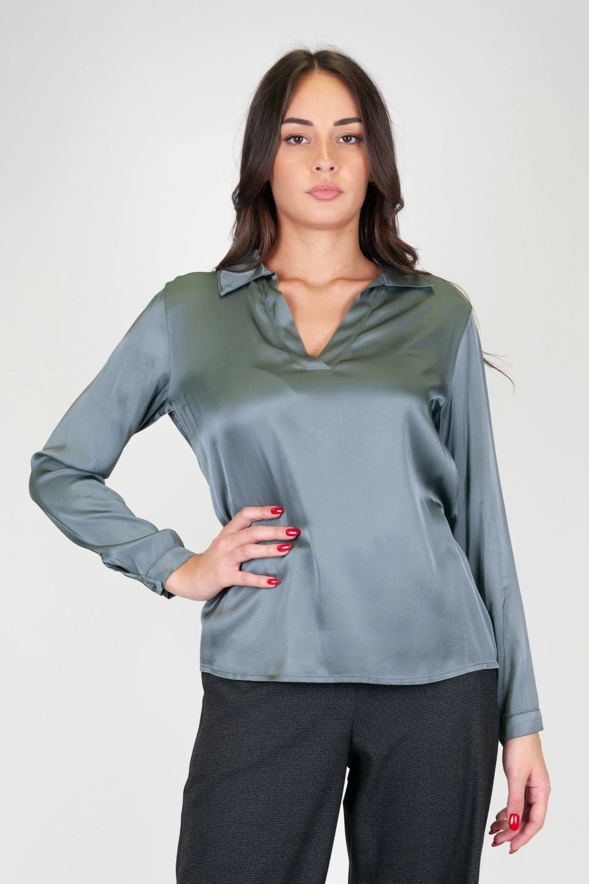 Dixie - V-neck viscose shirt