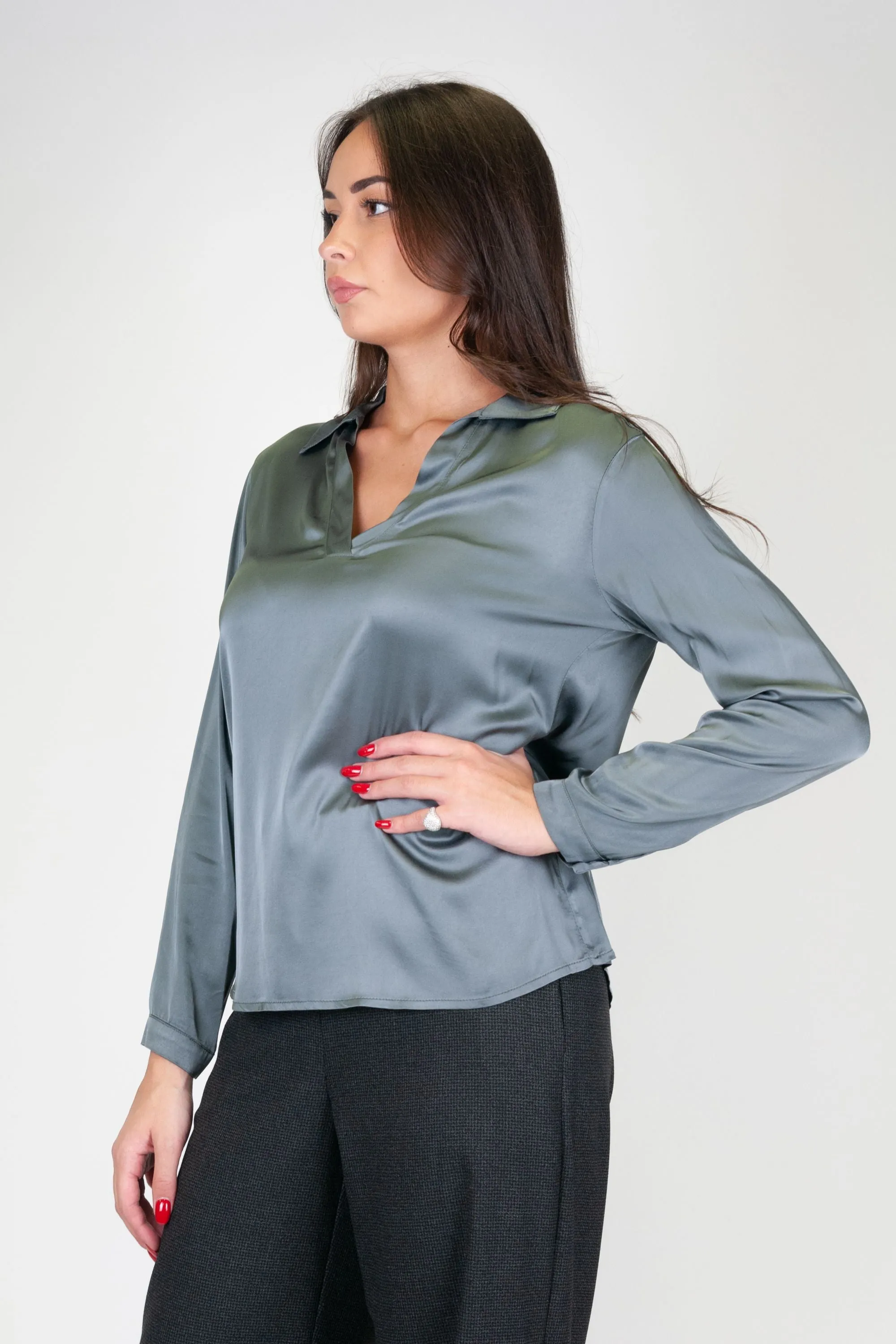 Dixie - V-neck viscose shirt