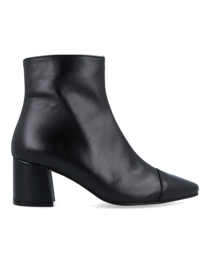 Patricia Miller Monaco black ankle boots 6174