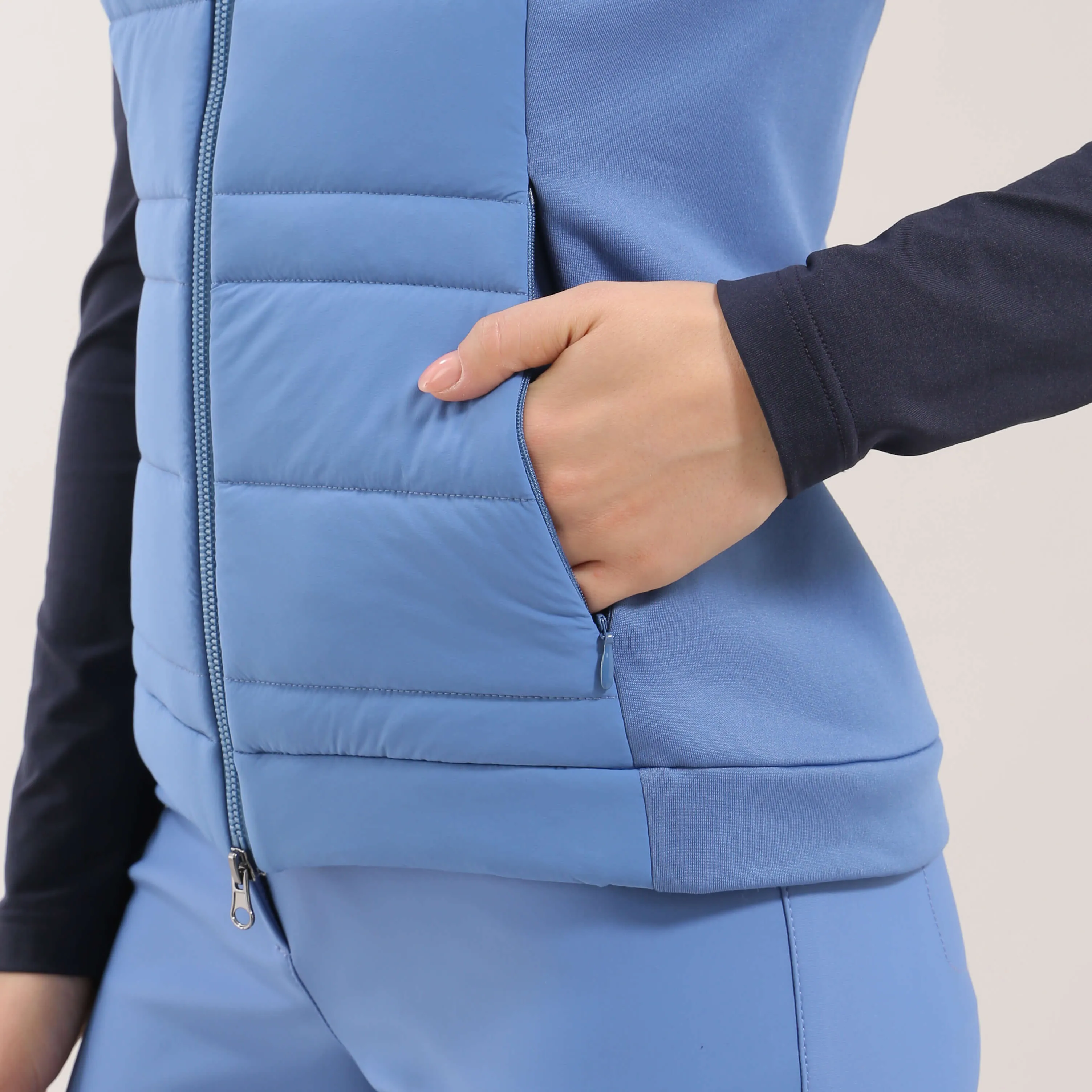 PLUMAGE fleece vest for enhanced warmth and comfort