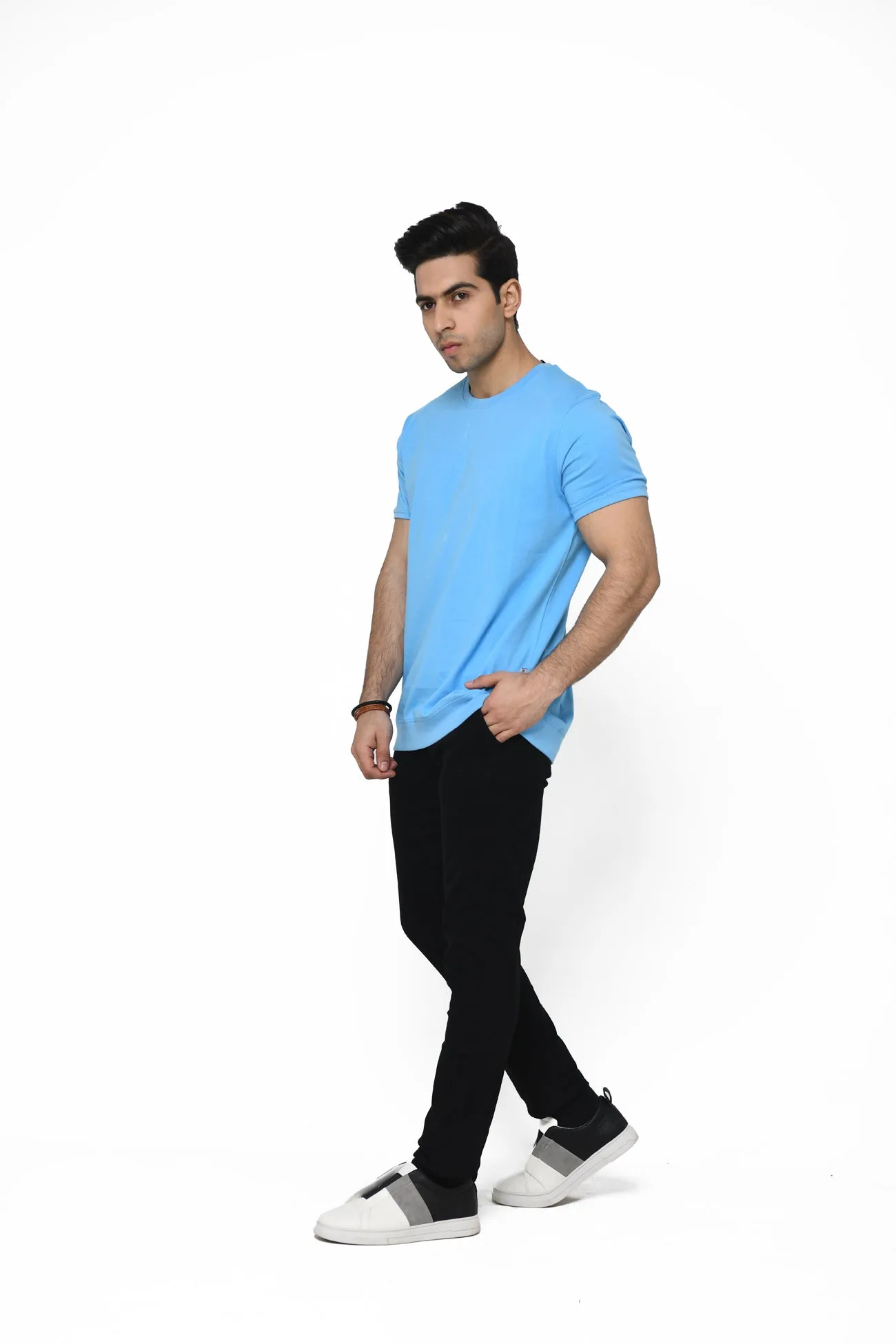 Relaxed Fit T-Shirt with Ribbed Hem - Comfortable Loose-Fitting Tee with Ribbed Hem