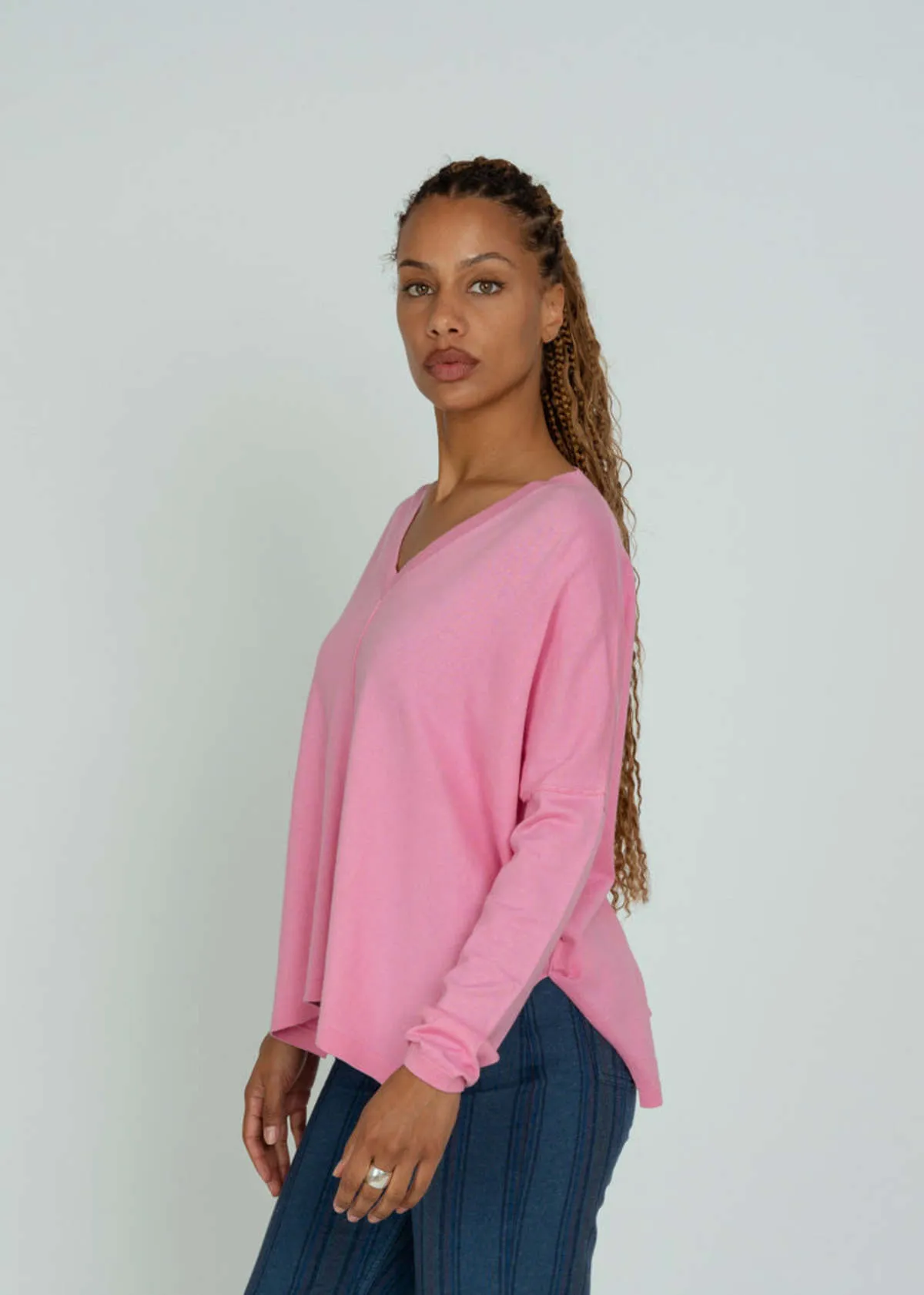 Relaxed V-Neck Sweater - Raspberry