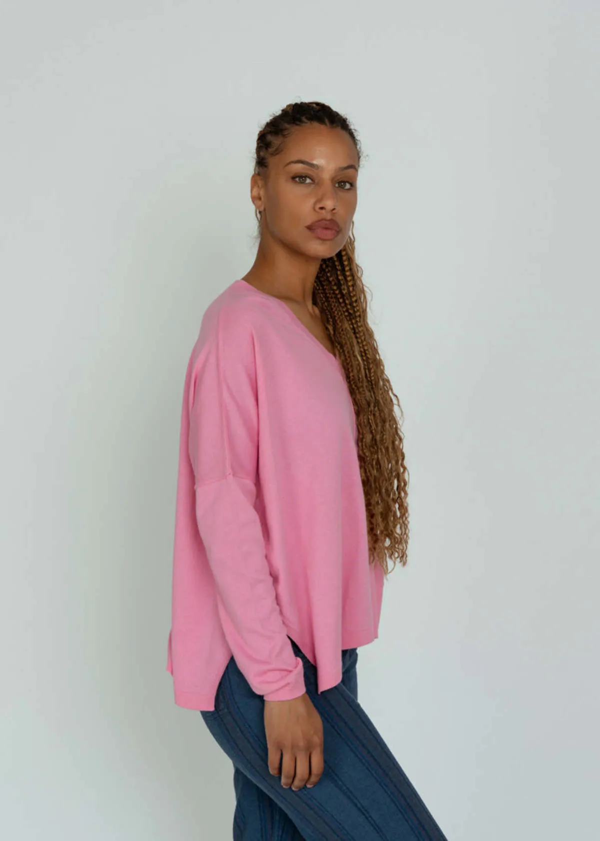 Relaxed V-Neck Sweater - Raspberry