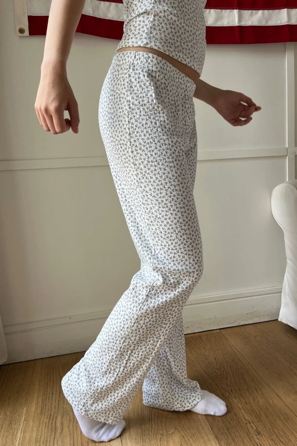 Ribbed Flower Pattern Trousers