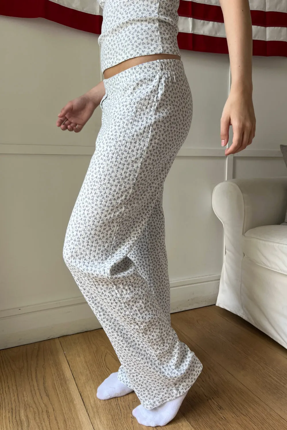 Ribbed Flower Pattern Trousers