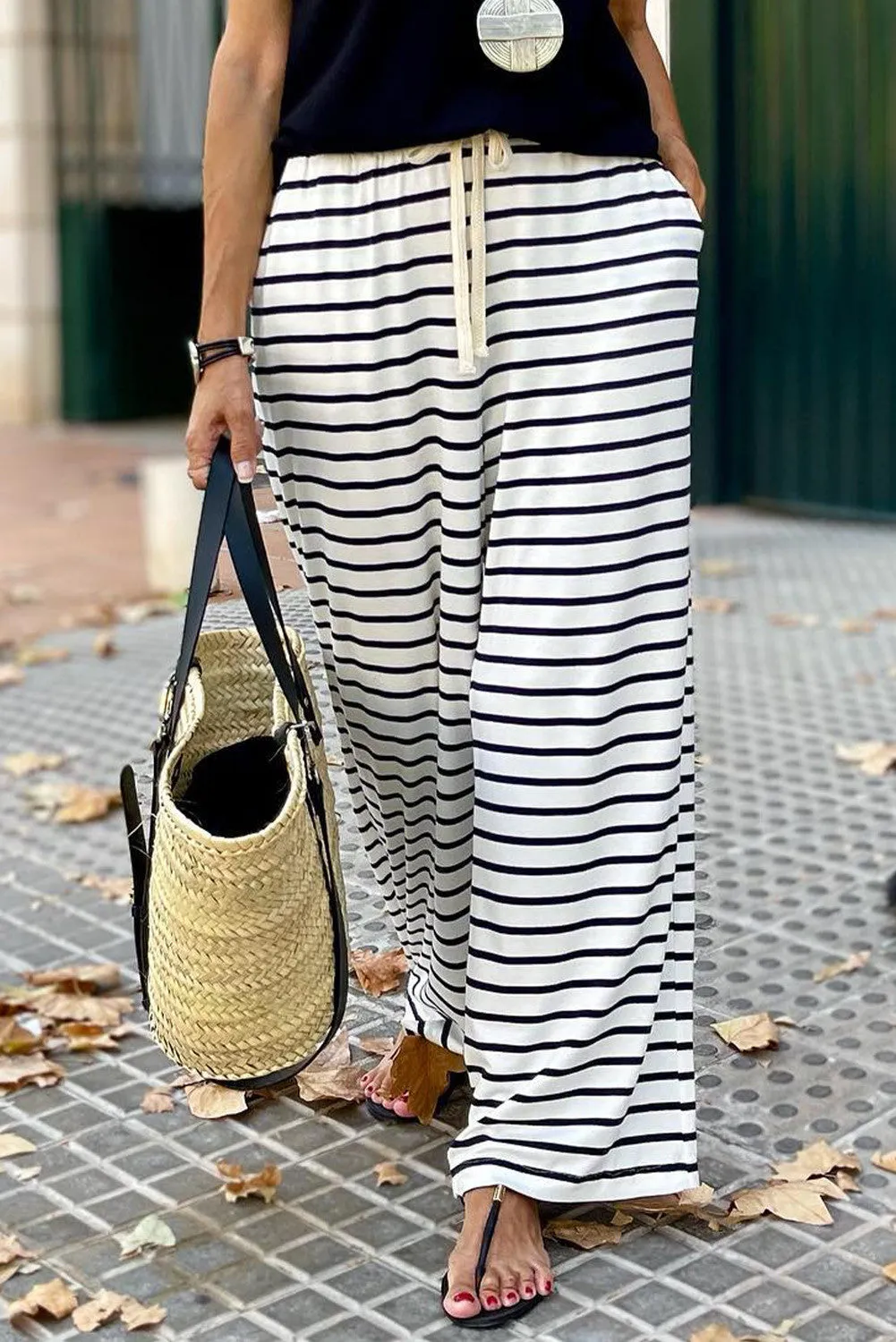 Vacation pants with stripes